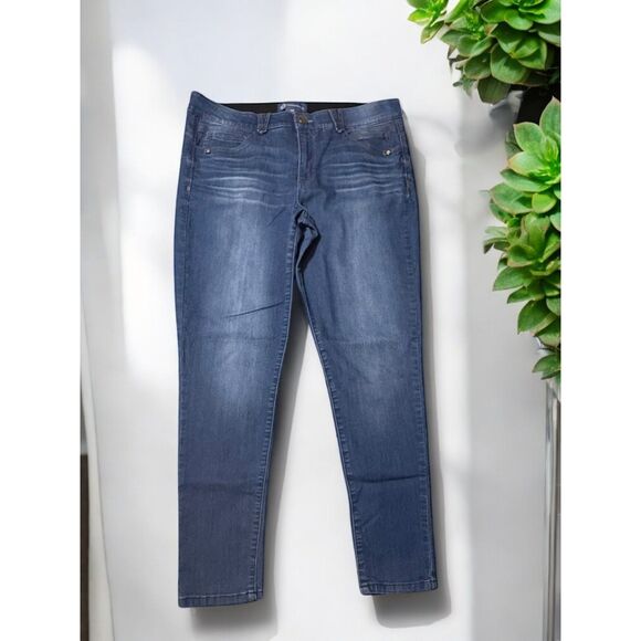 Democracy Denim - Democracy “Ab”solution Straight Leg Jeans Dark Wash Size 16